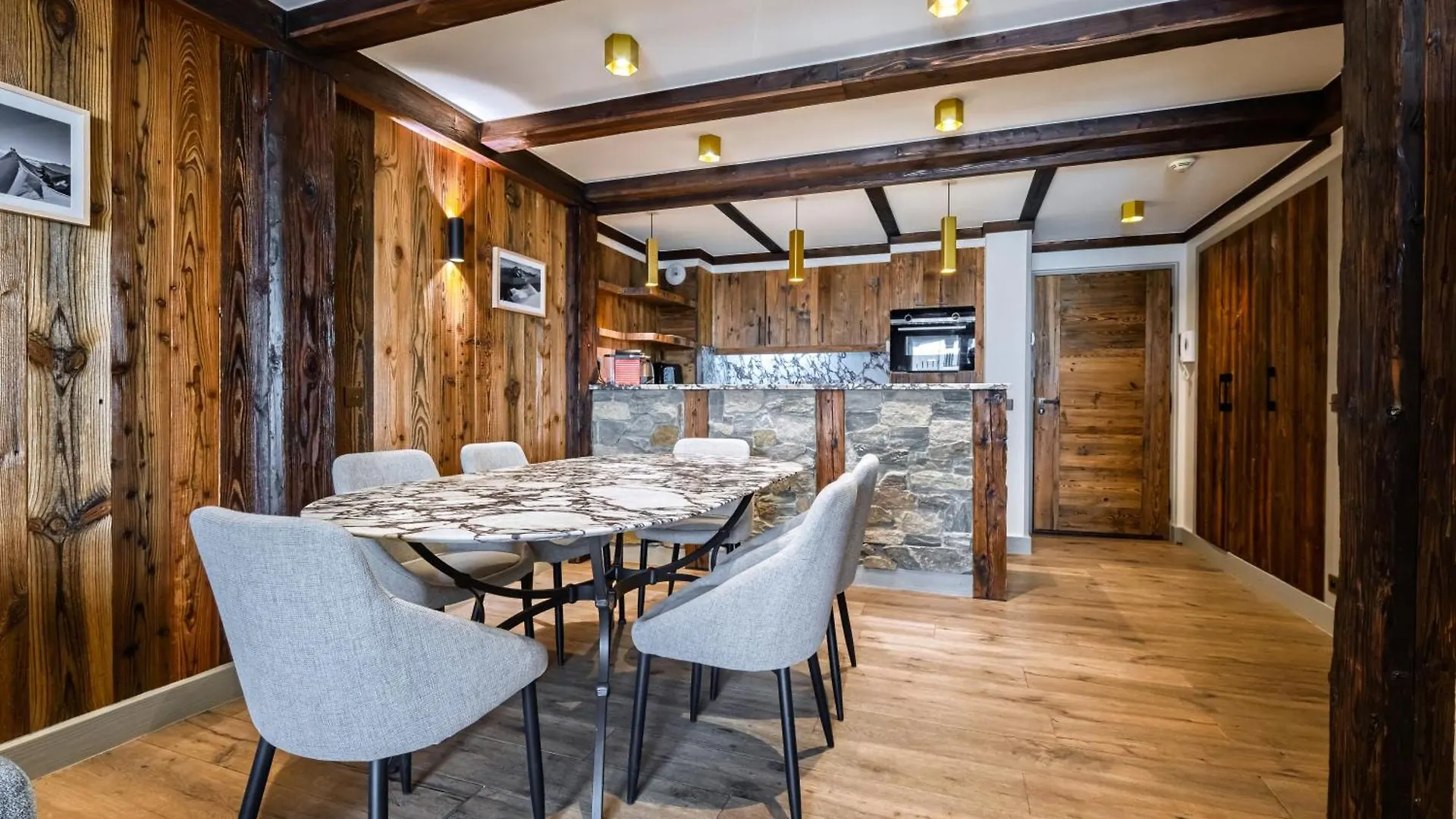 Luxury Suite 70M2 Balcon Courchevel1850 Parking شقة